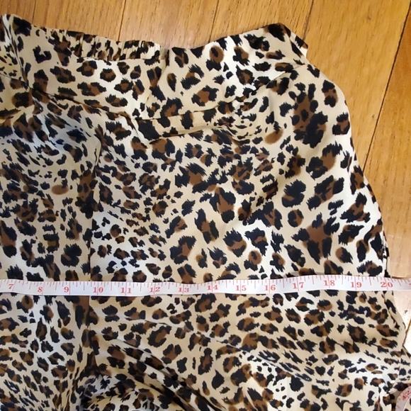 Jupree Cheetah Print Palazzo Pants - Picture 6 of 6